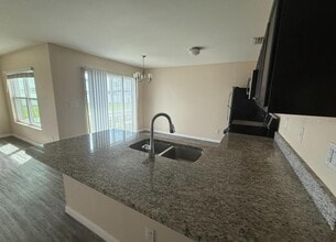 11231 Kimberly Ave in Englewood, FL - Building Photo - Building Photo