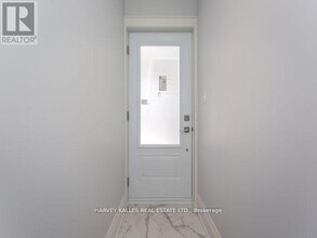 987 Avenue Rd in Toronto, ON - Building Photo - Building Photo