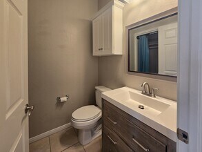 3100 75th St in Galveston, TX - Foto de edificio - Building Photo