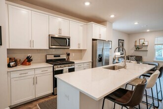 211 Harlequin Aly in Charleston, SC - Building Photo - Building Photo