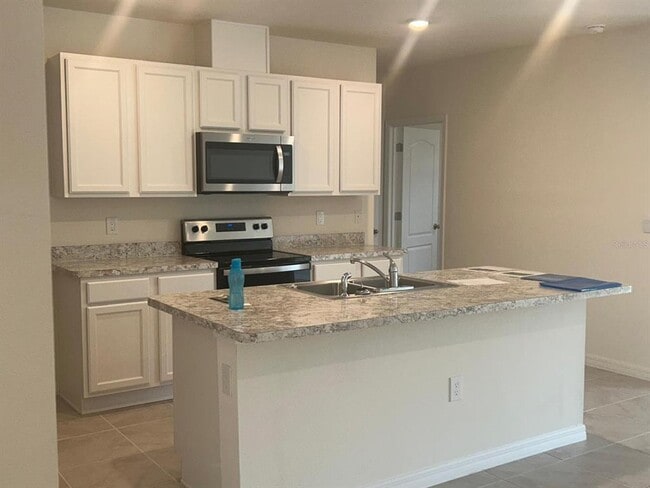 3341 Costello Cir in Winter Haven, FL - Building Photo - Building Photo