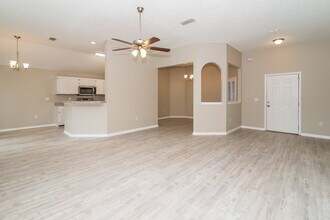 3827 Star Leaf Road in Jacksonville, FL - Building Photo - Building Photo