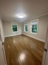 26 Arlington St, Unit 1 in Boston, MA - Building Photo - Building Photo