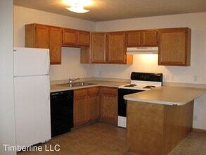556 Lamont in Lincoln, NE - Building Photo - Building Photo