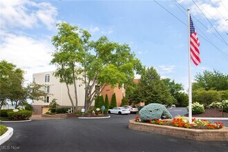 1507 Cleveland Rd E in Huron, OH - Building Photo - Building Photo