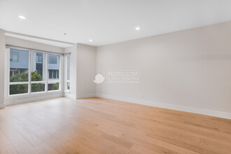 1117 Ocean Ave-Unit -308 in San Francisco, CA - Building Photo - Building Photo