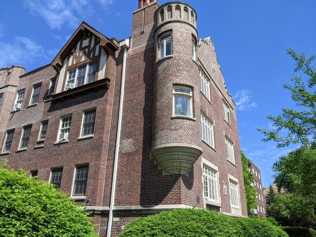 1452 Oak Ave in Evanston, IL - Foto de edificio - Building Photo