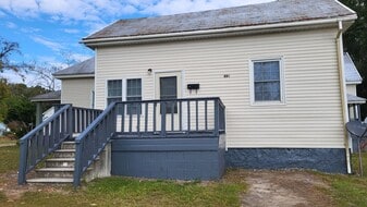 801 E 6th St in Lumberton, NC - Building Photo