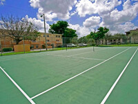 Treetop Apartments in Miami, FL - Building Photo - Building Photo