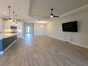 2585 SW 83rd Terrace in Miramar, FL - Building Photo - Building Photo