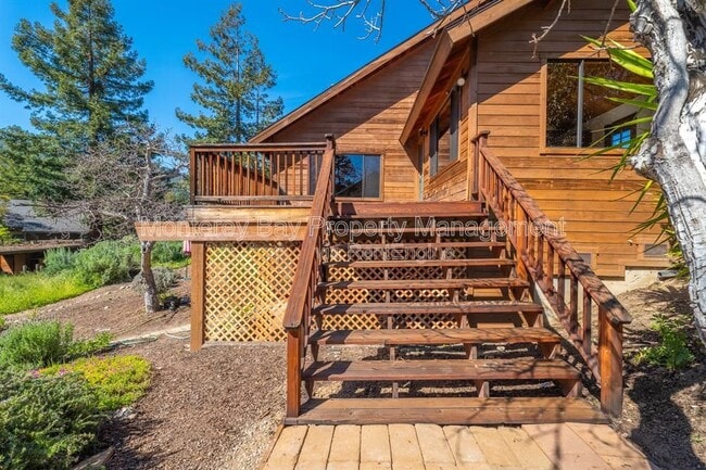 137 E Carmel Valley Rd in Carmel Valley, CA - Building Photo - Building Photo