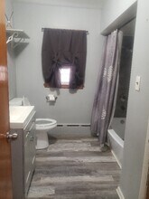 5031 Homerlee Ave-Unit -Rear in East Chicago, IN - Building Photo - Building Photo