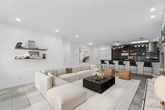 4442 Saint Clair Ave in Studio City, CA - Building Photo - Building Photo