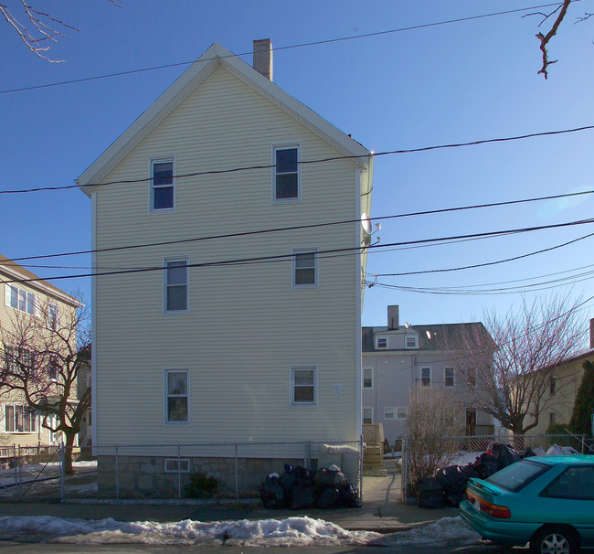 328-330 5th St in Fall River, MA - Building Photo - Building Photo