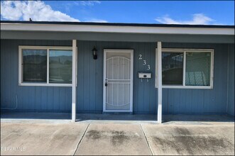 233 Vista Bonita St in El Paso, TX - Building Photo - Building Photo