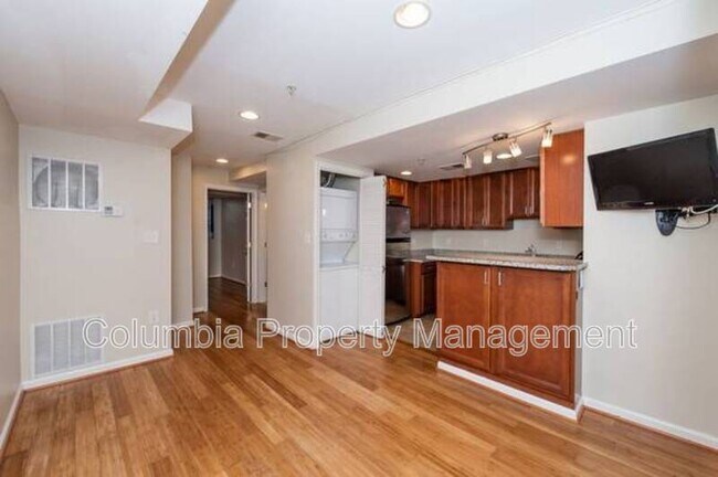 1713 Euclid St NW in Washington, DC - Building Photo - Building Photo