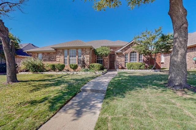 7305 Stone Hearth Dr in Frisco, TX - Foto de edificio