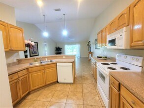 11124 Hotchkiss Dr in Sebastian, FL - Building Photo - Building Photo