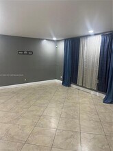 8420 NW 24th Ct in Sunrise, FL - Building Photo - Building Photo