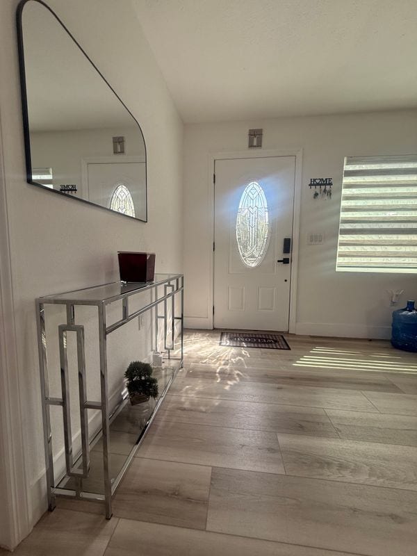 820 N Trebol St in Clewiston, FL - Foto de edificio - Building Photo