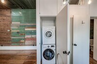 2017 Elysian St photo'