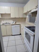 9972 SW 88th St in Miami, FL - Building Photo - Building Photo