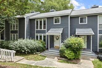 120 Joanne Cir in Cary, NC - Building Photo - Building Photo