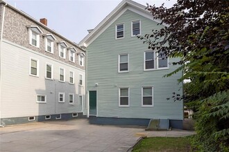 509 Washington St in Providence, RI - Building Photo - Building Photo