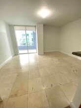 170 SE 14th St in Miami, FL - Building Photo - Building Photo