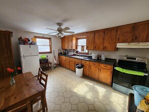 483 Lillian Ave, Unit 483 in Syracuse, NY - Foto de edificio - Building Photo