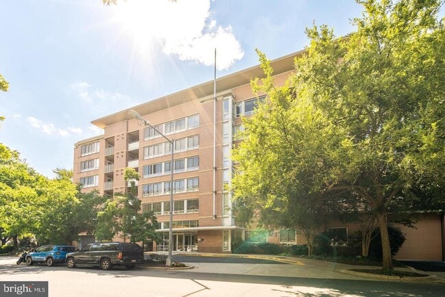 property at 350 G St SW