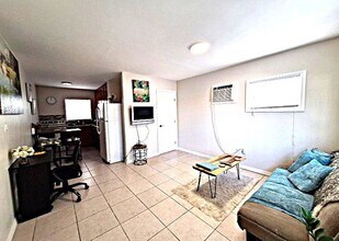 113 174th Ave E in Redington Shores, FL - Building Photo - Building Photo