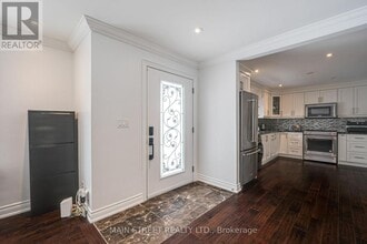 18166 Leslie St in East Gwillimbury, ON - Building Photo - Building Photo