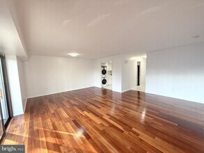 606 Cooper Landing Rd in Cherry Hill Township, NJ - Building Photo - Building Photo