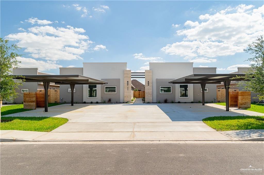 15 Duke Ave in McAllen, TX - Building Photo