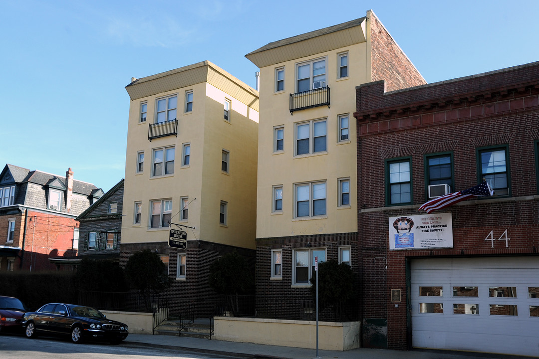 Haverford House in Philadelphia, PA - Building Photo