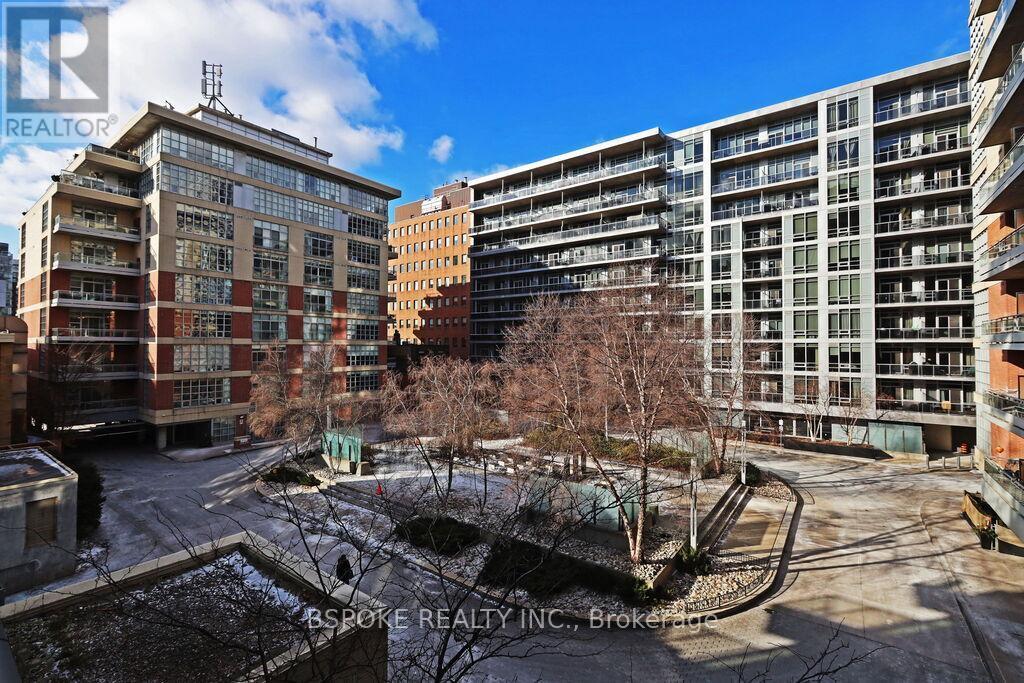 478-478 King St W in Toronto, ON - Building Photo