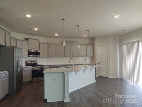 15009 Moulin Ct Dr in Charlotte, NC - Building Photo - Building Photo