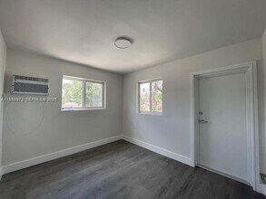 1920 NW 151st St in Opa Locka, FL - Building Photo - Building Photo