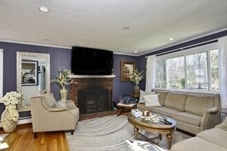 282-284-284 Ware St in Mansfield, MA - Building Photo - Building Photo