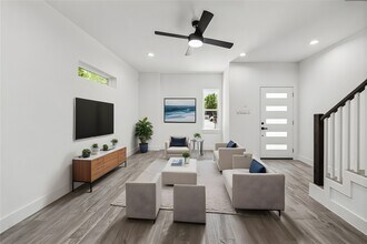 990 Marjorie St in Houston, TX - Building Photo - Building Photo