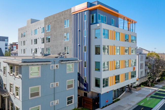 B28 in Berkeley, CA - Building Photo - Building Photo