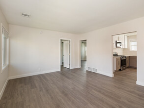 1714 Clark Lane in Redondo Beach, CA - Building Photo - Building Photo