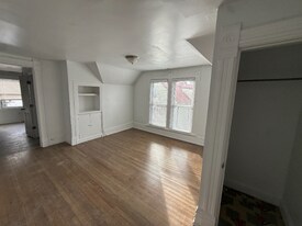 3111 N Clifton Ave, Unit 5 in Chicago, IL - Building Photo
