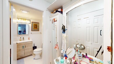 482 Beacon St, Unit 397-3R in Boston, MA - Building Photo - Building Photo