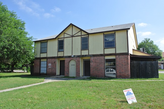 4503 Hunt Cir in Killeen, TX - Building Photo - Primary Photo