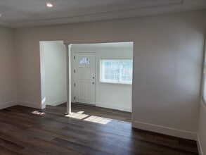 4131 W 107th St in Inglewood, CA - Foto de edificio - Building Photo