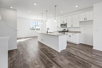 1587 Syracuse Dr in Grayslake, IL - Building Photo - Building Photo