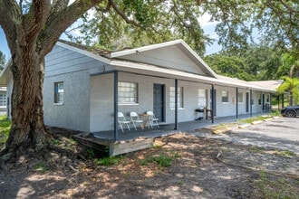 The Oasis in Clearwater, FL - Foto de edificio - Building Photo