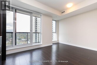 55-1655 Regent Park Blvd in Toronto, ON - Building Photo - Building Photo